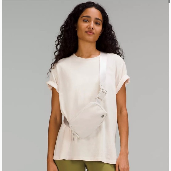 **SOLD** Lululemon Everywhere Belt Bag (White Opal) - Picture 4 of 9